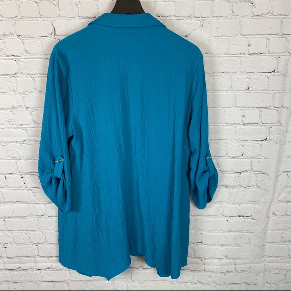 Soft Surroundings  Blue Top button up size Large - Picture 2 of 6